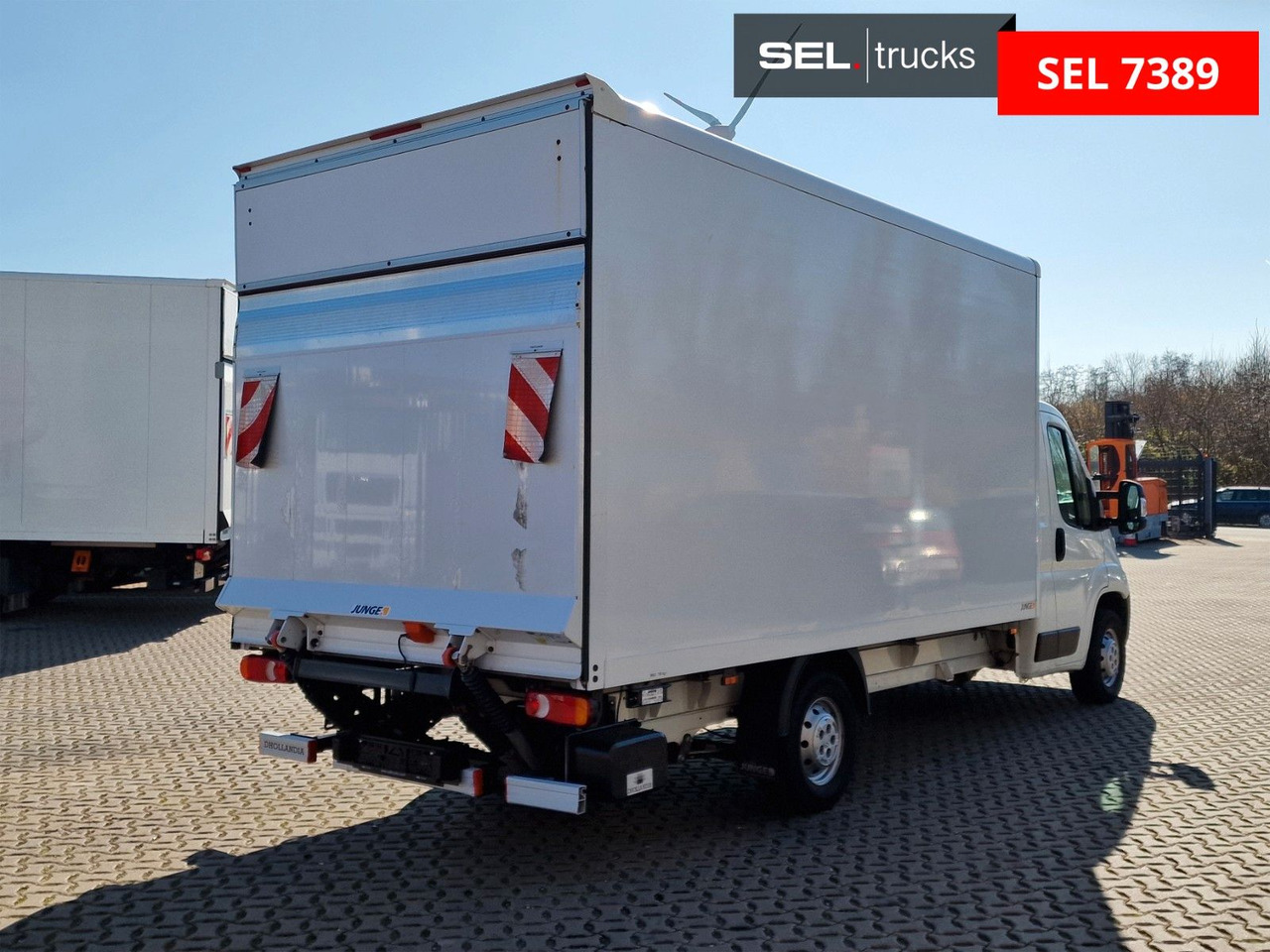 Citroën Jumper / Ladebordwand / 3 Sitzen / Klimaanlage - Autoutilitară box: Foto 5 Citroën Jumper / Ladebordwand / 3 Sitzen / Klimaanlage - Autoutilitară box: Foto 5