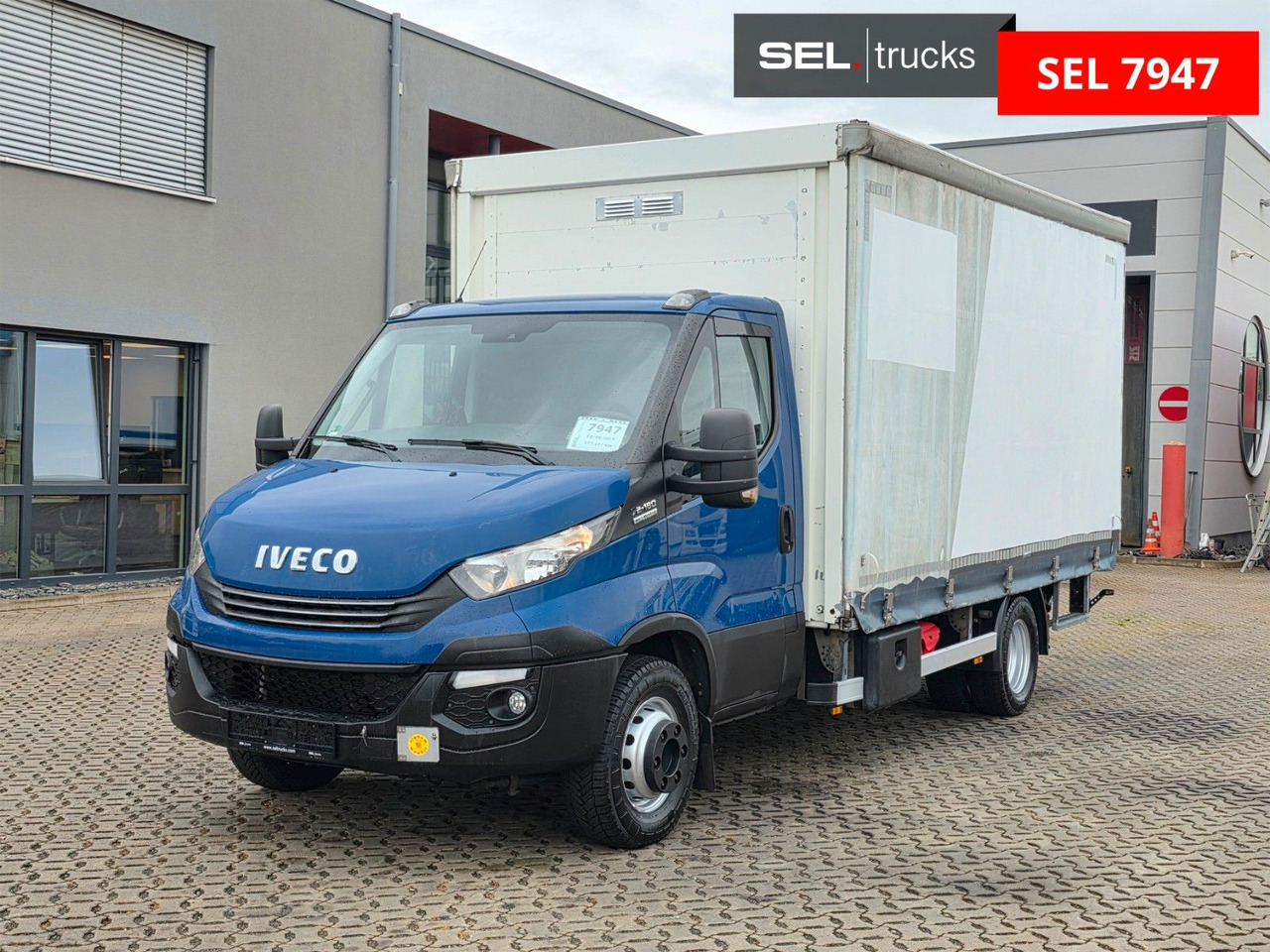 Iveco Daily 70C18 Hi-Matic / Ladebordwand / 3 Sitzen - Autoutilitară cu prelată: Foto 1 Iveco Daily 70C18 Hi-Matic / Ladebordwand / 3 Sitzen - Autoutilitară cu prelată: Foto 1