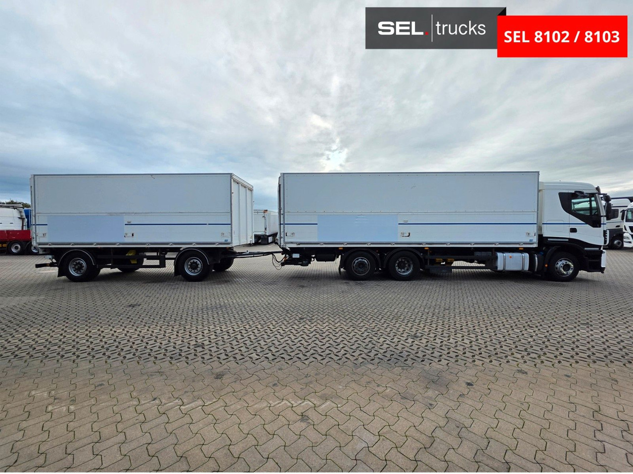 Iveco Stralis 460 / Ldbw / Lenkachse / Liftachse - Camion pentru transportul băuturilor: Foto 4 Iveco Stralis 460 / Ldbw / Lenkachse / Liftachse - Camion pentru transportul băuturilor: Foto 4