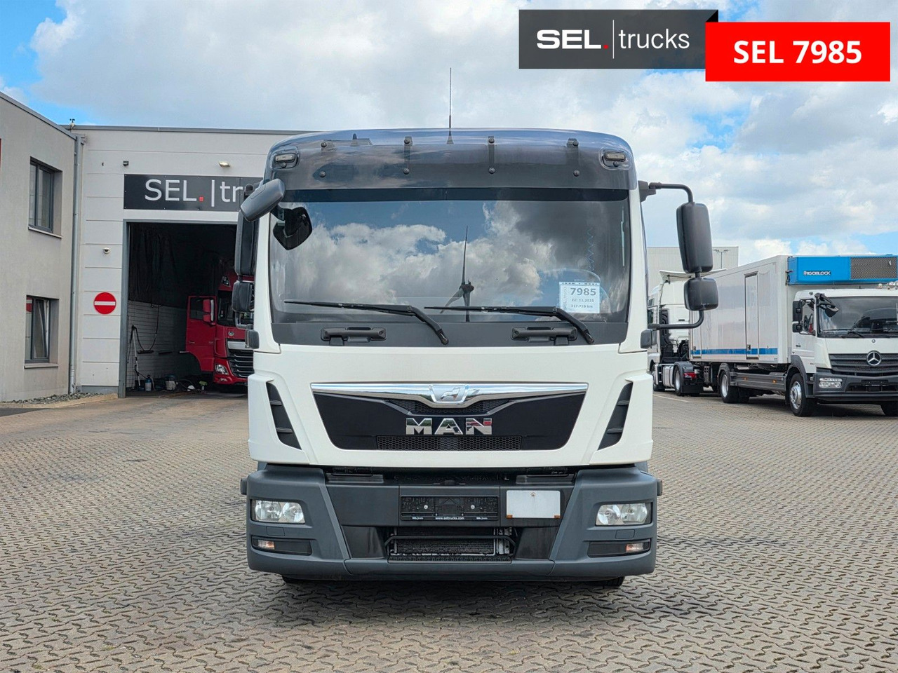 MAN TGL 8.180 4X2 BL - Maşină de tractare: Foto 2 MAN TGL 8.180 4X2 BL - Maşină de tractare: Foto 2