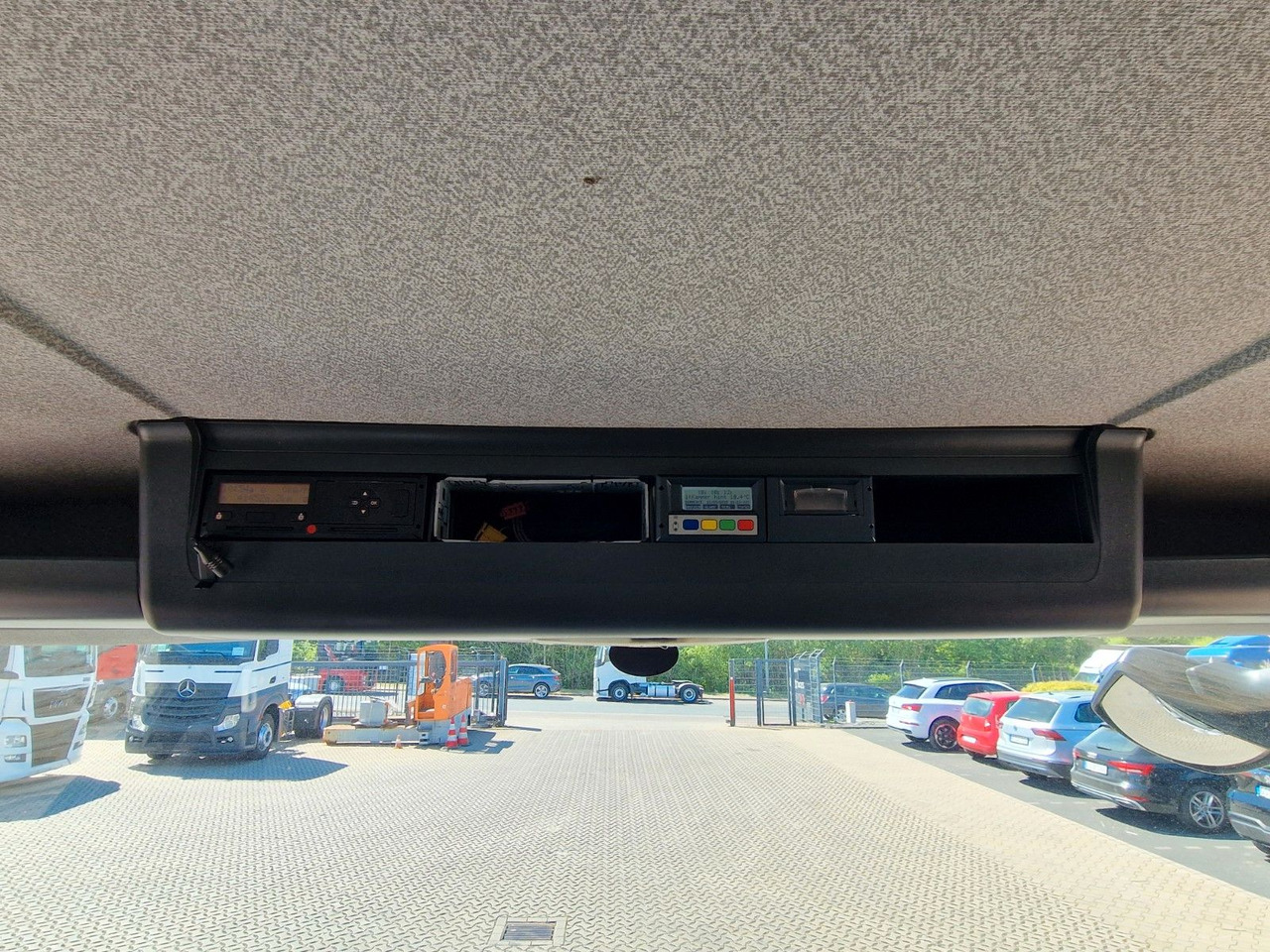 Camion frigider MAN TGM 18.290 4X2 LL / Ldbw / Carrier Supra 1250Mt: Foto 21 Camion frigider MAN TGM 18.290 4X2 LL / Ldbw / Carrier Supra 1250Mt: Foto 21