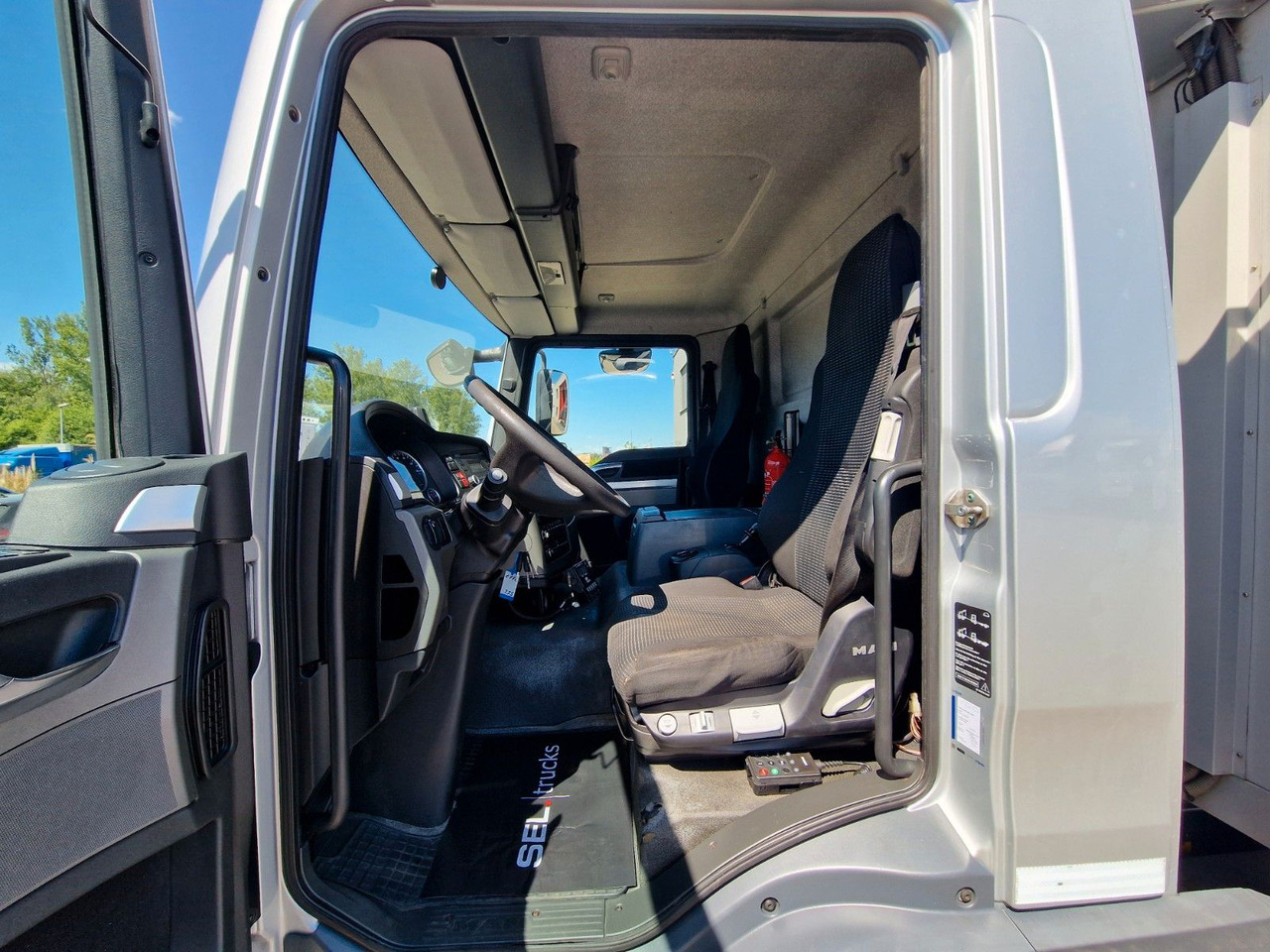 Camion frigider MAN TGM 18.290 4X2 LL / Ldbw / Carrier Supra 1250Mt: Foto 16 Camion frigider MAN TGM 18.290 4X2 LL / Ldbw / Carrier Supra 1250Mt: Foto 16