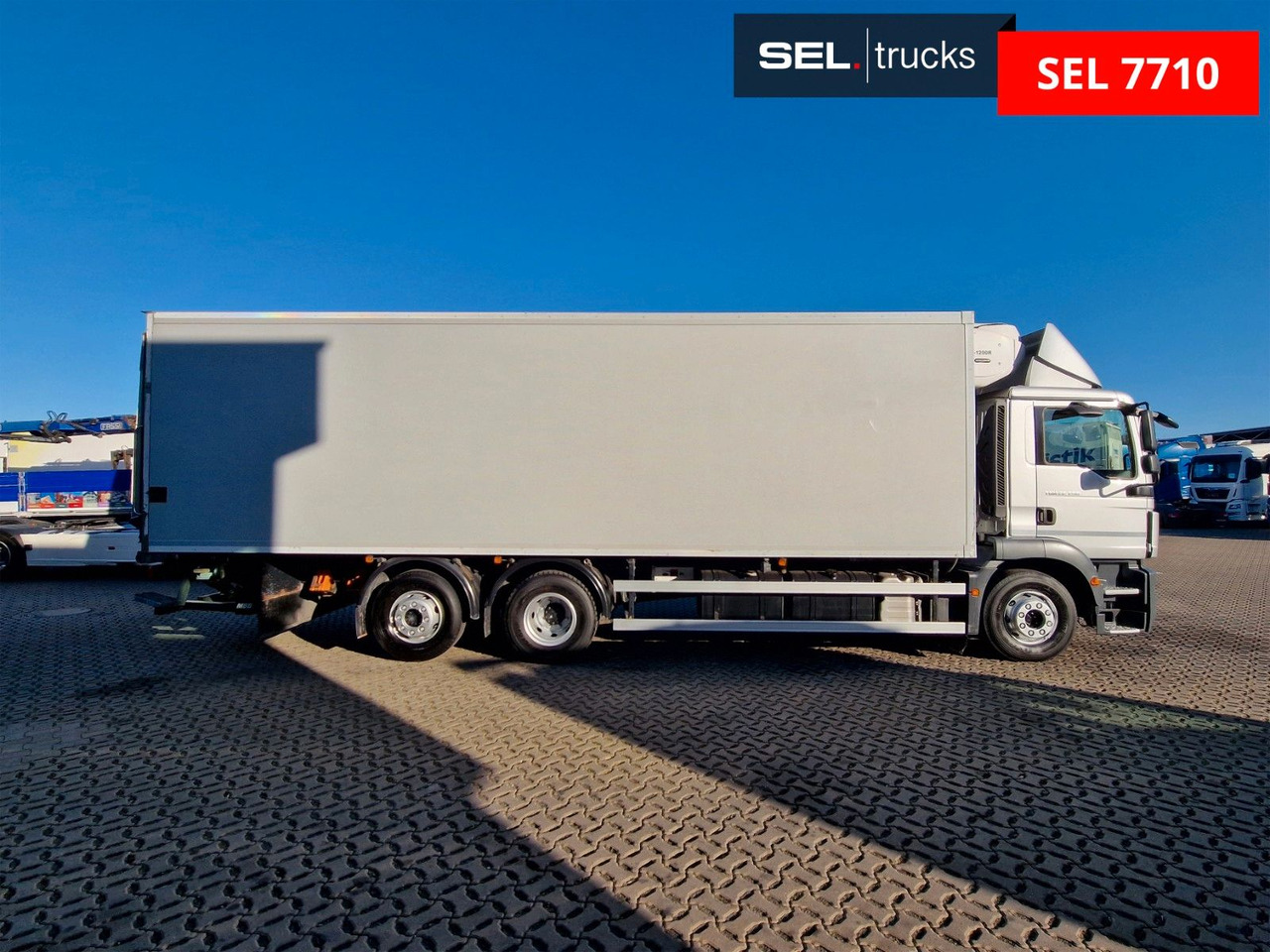 MAN TGM 22.290 6X2-4 LL / Ladebordwand / Thermo King - Camion frigider: Foto 4 MAN TGM 22.290 6X2-4 LL / Ladebordwand / Thermo King - Camion frigider: Foto 4