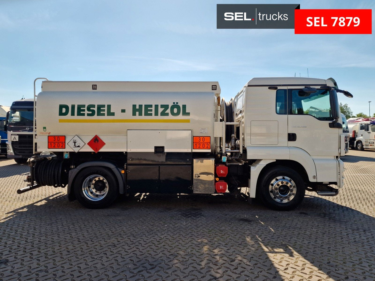 MAN TGS 18.480 4X2 LL / Intarder / ADR AT / 14.000 l - Camion cisternă: Foto 4 MAN TGS 18.480 4X2 LL / Intarder / ADR AT / 14.000 l - Camion cisternă: Foto 4
