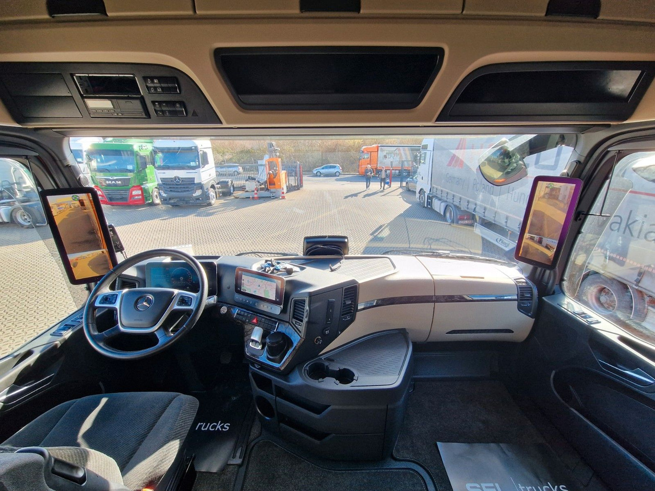 Camion cu prelată Mercedes-Benz Actros 2548 / Retarder / Aluklappen / 6E: Foto 21 Camion cu prelată Mercedes-Benz Actros 2548 / Retarder / Aluklappen / 6E: Foto 21