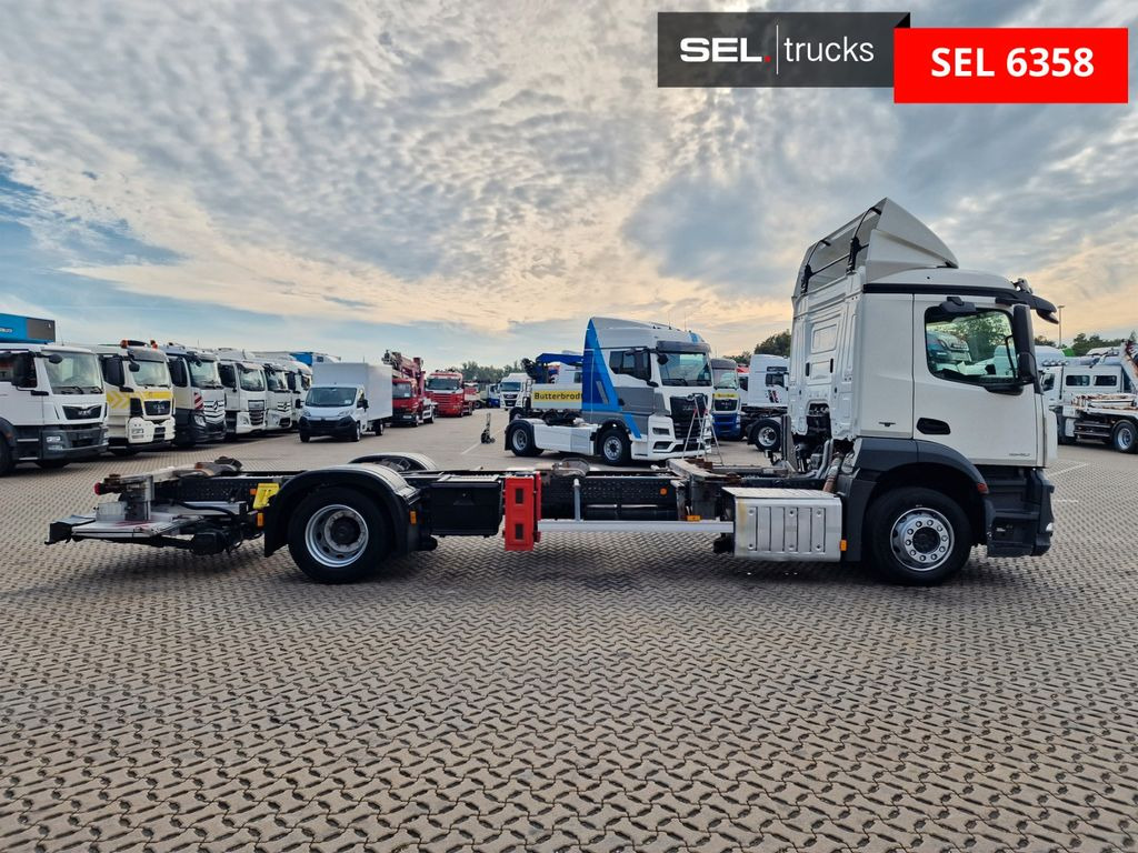 Mercedes-Benz Antos 1840 / Ladebordwand / Retarder Mercedes-Benz Antos 1840 / Ladebordwand / Retarder - Camion transport containere/ Swap body: Foto 4 Mercedes-Benz Antos 1840 / Ladebordwand / Retarder Mercedes-Benz Antos 1840 / Ladebordwand / Retarder - Camion transport containere/ Swap body: Foto 4