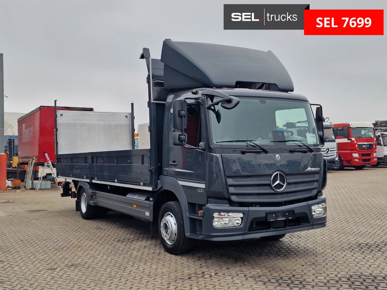 Mercedes-Benz Atego 1221 / Ladebordwand - Camion cu prelată: Foto 3 Mercedes-Benz Atego 1221 / Ladebordwand - Camion cu prelată: Foto 3