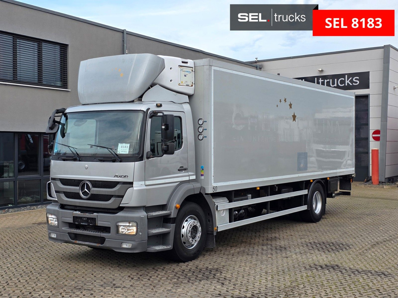 Mercedes-Benz Axor 1826 / Ladebordwand / Carrier Supra 1250 Mt - Camion frigider: Foto 1 Mercedes-Benz Axor 1826 / Ladebordwand / Carrier Supra 1250 Mt - Camion frigider: Foto 1