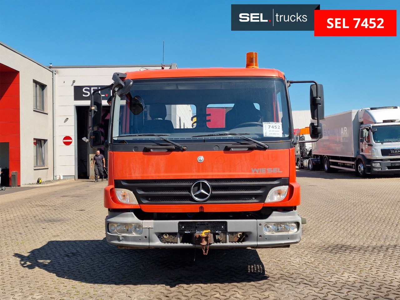 Mercedes-Benz KAMAG WBH 25 / Umsetzer / Wiesel / Rangierer - Camion transport containere/ Swap body: Foto 2 Mercedes-Benz KAMAG WBH 25 / Umsetzer / Wiesel / Rangierer - Camion transport containere/ Swap body: Foto 2