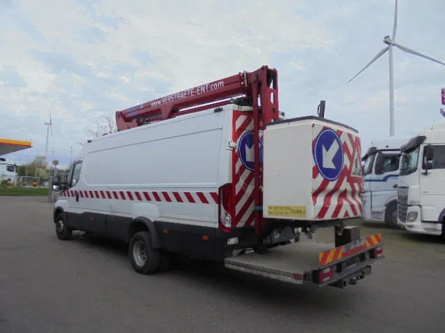 Iveco Daily 70 70C17 - Camion: Foto 5 Iveco Daily 70 70C17 - Camion: Foto 5