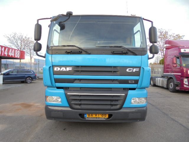 DAF 85.410 FTP -410 6X2 COMPRESSOR - Cap tractor: Foto 2 DAF 85.410 FTP -410 6X2 COMPRESSOR - Cap tractor: Foto 2
