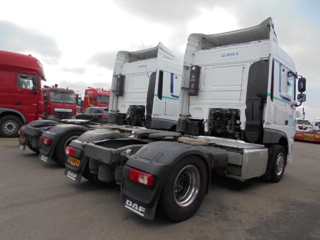 DAF XF 440 20 X IN STOCK - Cap tractor: Foto 4 DAF XF 440 20 X IN STOCK - Cap tractor: Foto 4