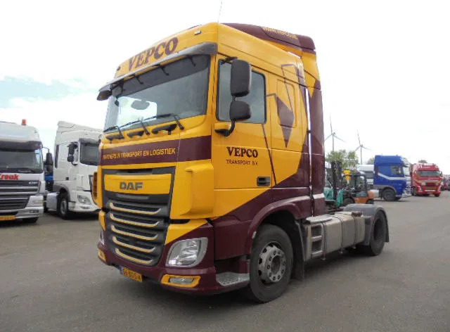 DAF XF 440 NL KENTEKEN - Cap tractor: Foto 1 DAF XF 440 NL KENTEKEN - Cap tractor: Foto 1