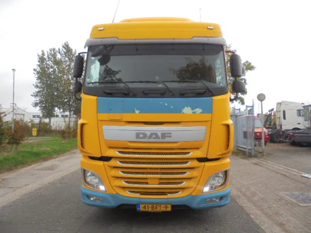 DAF XF 440 NL TRUCK - Cap tractor: Foto 2 DAF XF 440 NL TRUCK - Cap tractor: Foto 2