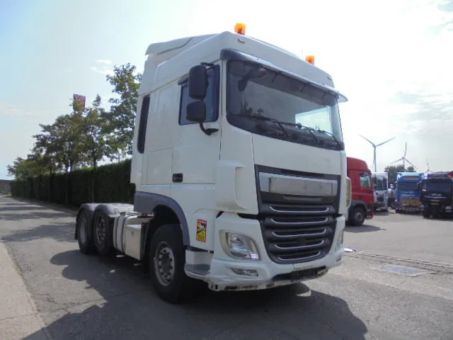 DAF XF 440 + RETARDER - Cap tractor: Foto 2 DAF XF 440 + RETARDER - Cap tractor: Foto 2