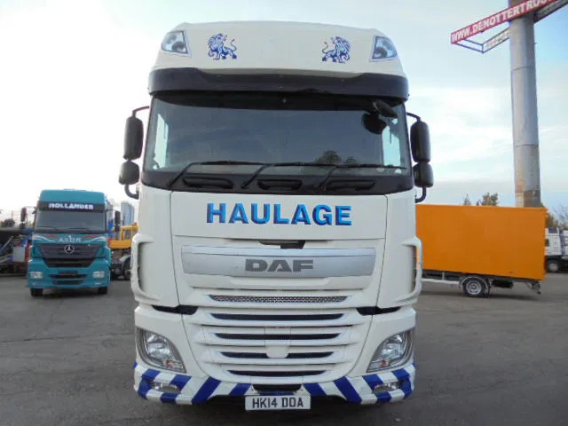 DAF XF 460 6X2 RHD - Cap tractor: Foto 2 DAF XF 460 6X2 RHD - Cap tractor: Foto 2