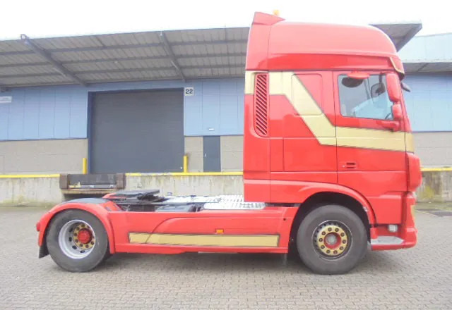 DAF XF 460 ADR NL TRUCK TUV 03-26 - Cap tractor: Foto 4 DAF XF 460 ADR NL TRUCK TUV 03-26 - Cap tractor: Foto 4