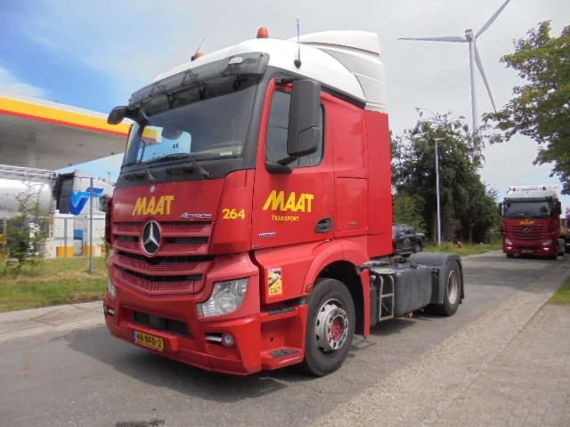 Mercedes-Benz Actros 1836 EUR6 - Cap tractor: Foto 1 Mercedes-Benz Actros 1836 EUR6 - Cap tractor: Foto 1