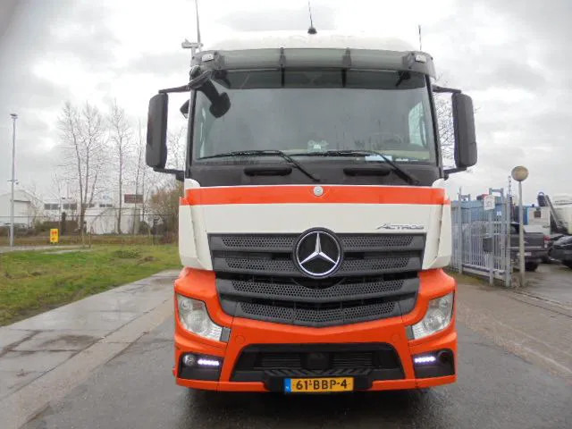 Mercedes-Benz Actros 1836 LS - Cap tractor: Foto 2 Mercedes-Benz Actros 1836 LS - Cap tractor: Foto 2