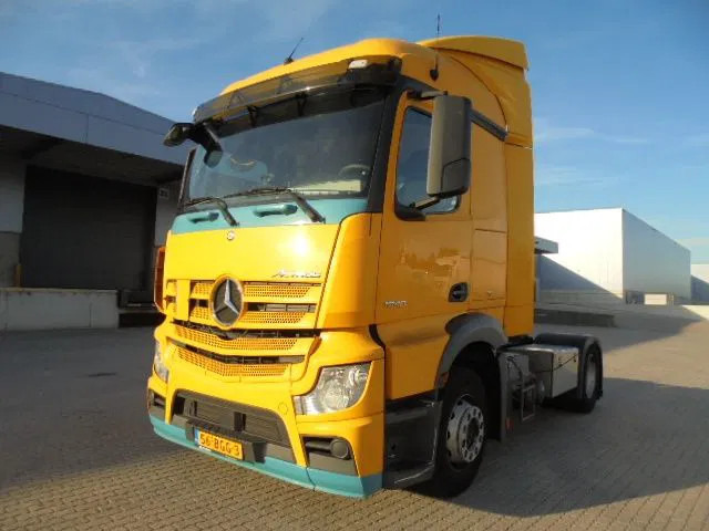 Mercedes-Benz Actros 1840 - Cap tractor: Foto 1 Mercedes-Benz Actros 1840 - Cap tractor: Foto 1