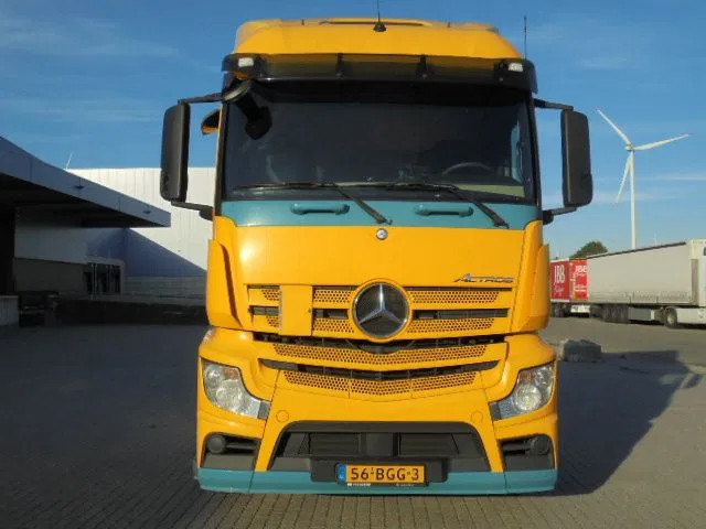 Mercedes-Benz Actros 1840 - Cap tractor: Foto 2 Mercedes-Benz Actros 1840 - Cap tractor: Foto 2