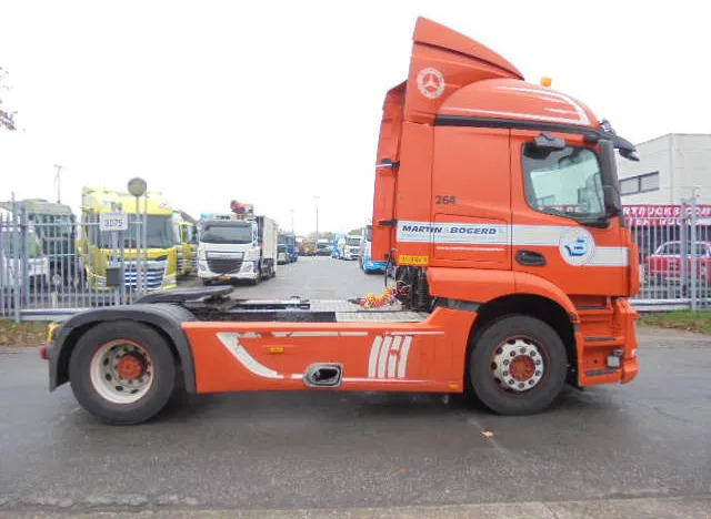 Mercedes-Benz Actros 1840 - Cap tractor: Foto 3 Mercedes-Benz Actros 1840 - Cap tractor: Foto 3