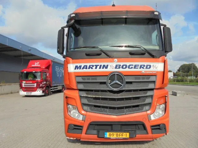 Mercedes-Benz Actros 1840 - Cap tractor: Foto 4 Mercedes-Benz Actros 1840 - Cap tractor: Foto 4