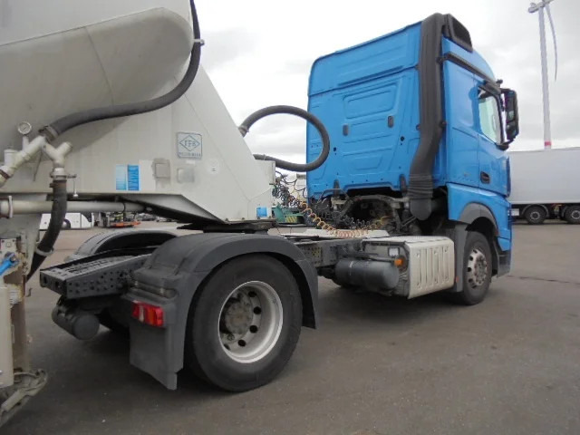 Cap tractor Mercedes-Benz Actros 1842 LS EUR6 10X: Foto 7