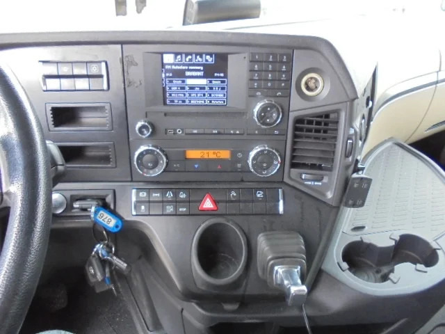 Cap tractor Mercedes-Benz Actros 1842 LS EUR6 10X: Foto 12
