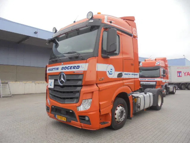 Mercedes-Benz Actros 1842 NL TRUCK APK 07-26 - Cap tractor: Foto 1 Mercedes-Benz Actros 1842 NL TRUCK APK 07-26 - Cap tractor: Foto 1