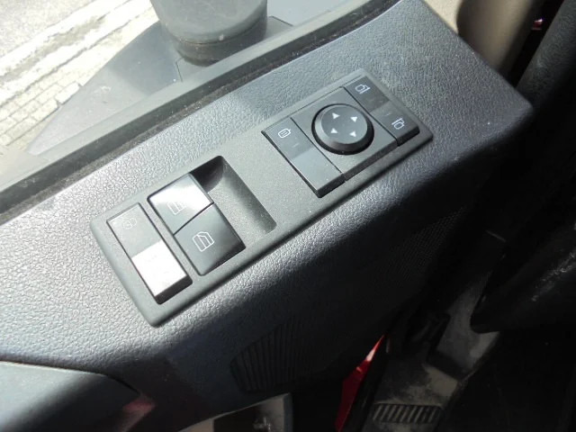 Cap tractor Mercedes-Benz Actros 1943 LS EUR6: Foto 18