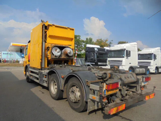 DAF 75.240 75 240 6X2 - Autogunoiere: Foto 4 DAF 75.240 75 240 6X2 - Autogunoiere: Foto 4