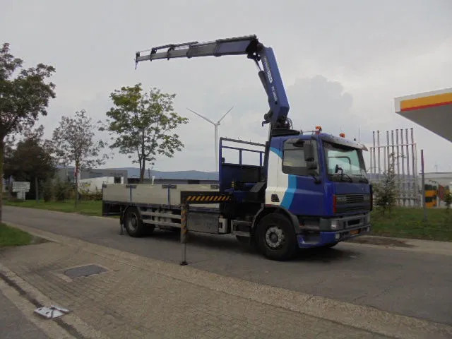DAF 75.270 4X2 NL TRUCK - Camion cu macara: Foto 3 DAF 75.270 4X2 NL TRUCK - Camion cu macara: Foto 3