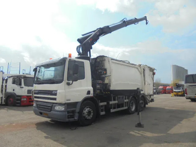 DAF CF 75.250 6X2 - Autogunoiere: Foto 1 DAF CF 75.250 6X2 - Autogunoiere: Foto 1