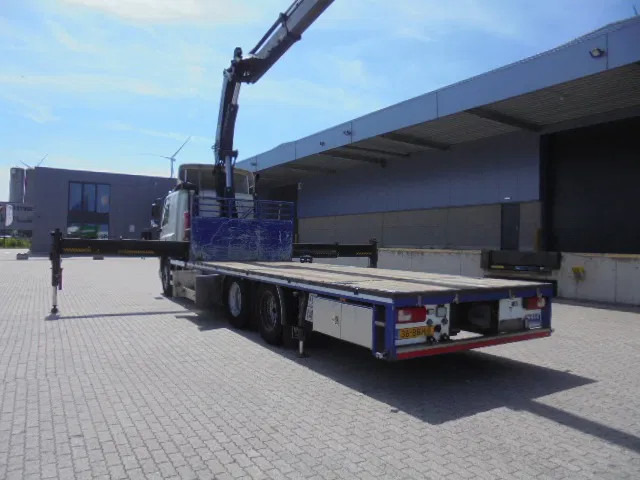 DAF CF 85 360 6X2 HIAB 477/5 NL TRUCK - Camion platformă, Camion cu macara: Foto 4 DAF CF 85 360 6X2 HIAB 477/5 NL TRUCK - Camion platformă, Camion cu macara: Foto 4