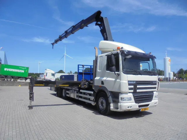 DAF CF 85 360 6X2 HIAB 477/5 NL TRUCK - Camion platformă, Camion cu macara: Foto 3 DAF CF 85 360 6X2 HIAB 477/5 NL TRUCK - Camion platformă, Camion cu macara: Foto 3