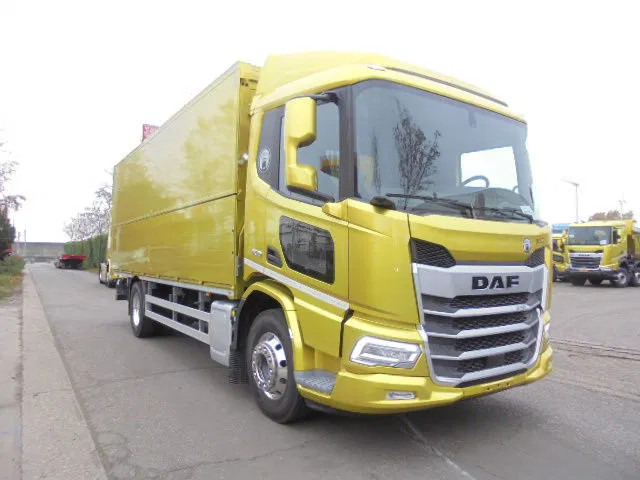 DAF XD 370 FA DEMO MET FABRIEKS GARANTIE NL TRUCK - Camion furgon: Foto 4 DAF XD 370 FA DEMO MET FABRIEKS GARANTIE NL TRUCK - Camion furgon: Foto 4