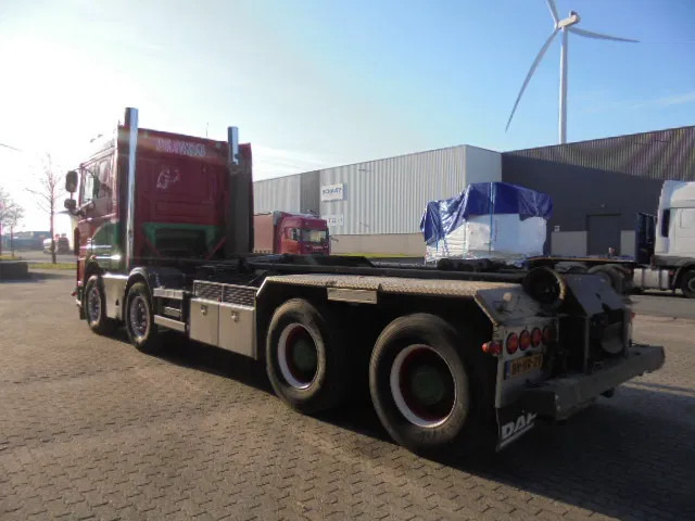 DAF XF 105 410 FAD 8X4 STEEL SUSPENSION - Camion cu cârlig: Foto 5 DAF XF 105 410 FAD 8X4 STEEL SUSPENSION - Camion cu cârlig: Foto 5
