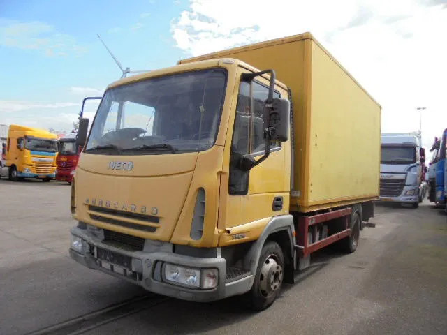 Iveco Eurocargo 75E15 - Camion furgon: Foto 1 Iveco Eurocargo 75E15 - Camion furgon: Foto 1