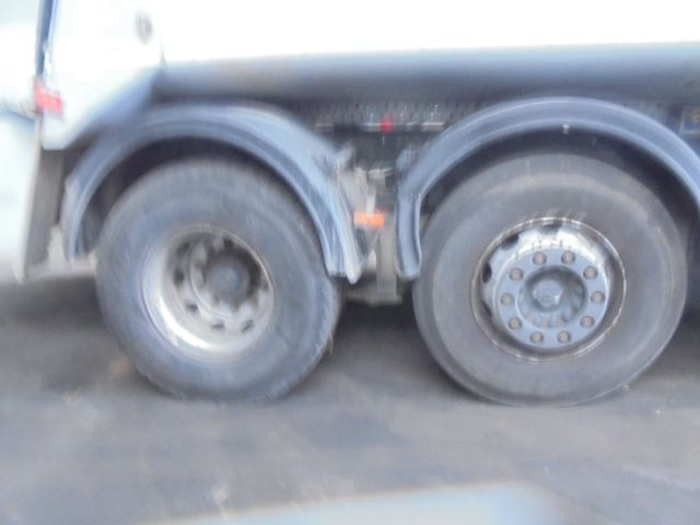 Iveco Stralis 270 LNG ENGINE NOT OK - Autogunoiere: Foto 4 Iveco Stralis 270 LNG ENGINE NOT OK - Autogunoiere: Foto 4
