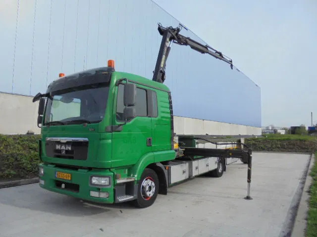 MAN TGL 12.220 NL TRUCK - Camion cu macara: Foto 1 MAN TGL 12.220 NL TRUCK - Camion cu macara: Foto 1