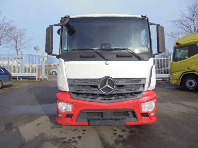 Mercedes-Benz Actros 2340 6X2 EUR 6 - Camion şasiu: Foto 2 Mercedes-Benz Actros 2340 6X2 EUR 6 - Camion şasiu: Foto 2