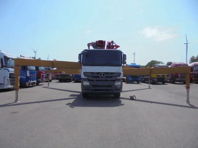 Mercedes-Benz Actros 4144 8X4 SANY 56M BETONPOMP - Autopompă de beton: Foto 3 Mercedes-Benz Actros 4144 8X4 SANY 56M BETONPOMP - Autopompă de beton: Foto 3