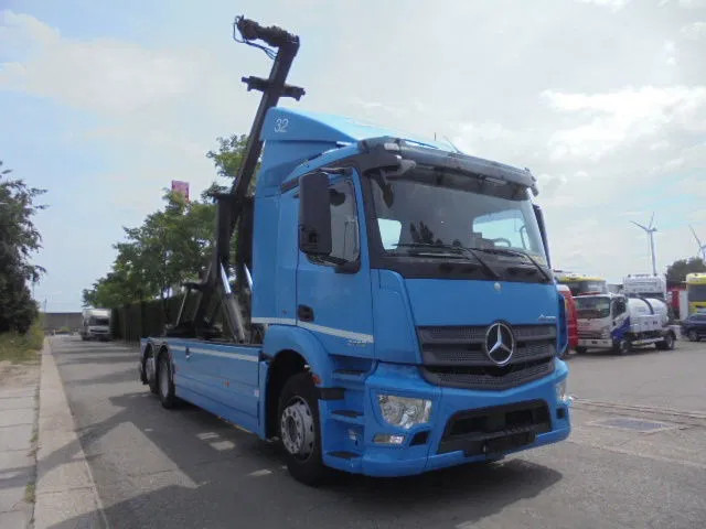 Mercedes-Benz Antos 2733 - Camion cu sistem de cablu: Foto 3 Mercedes-Benz Antos 2733 - Camion cu sistem de cablu: Foto 3