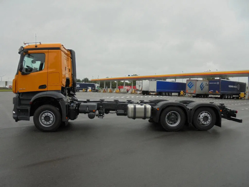Mercedes-Benz Arocs AROCS 2848 6X2 MET FABRIEKS GARANTIE - Camion şasiu: Foto 5 Mercedes-Benz Arocs AROCS 2848 6X2 MET FABRIEKS GARANTIE - Camion şasiu: Foto 5