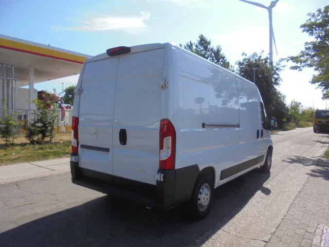 Opel Movano L3H2 2.2L BLUE HDI 140 - Dubă: Foto 4 Opel Movano L3H2 2.2L BLUE HDI 140 - Dubă: Foto 4