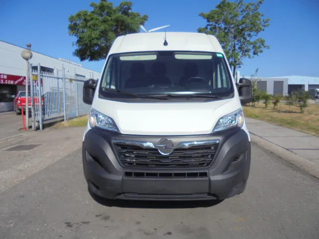 Opel Movano L3H2 2.2L BLUE HDI 140 - Dubă: Foto 2 Opel Movano L3H2 2.2L BLUE HDI 140 - Dubă: Foto 2