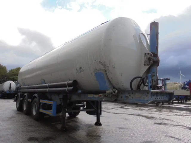 SPITZER BP SK 50 - Semiremorcă cisternă: Foto 5 SPITZER BP SK 50 - Semiremorcă cisternă: Foto 5