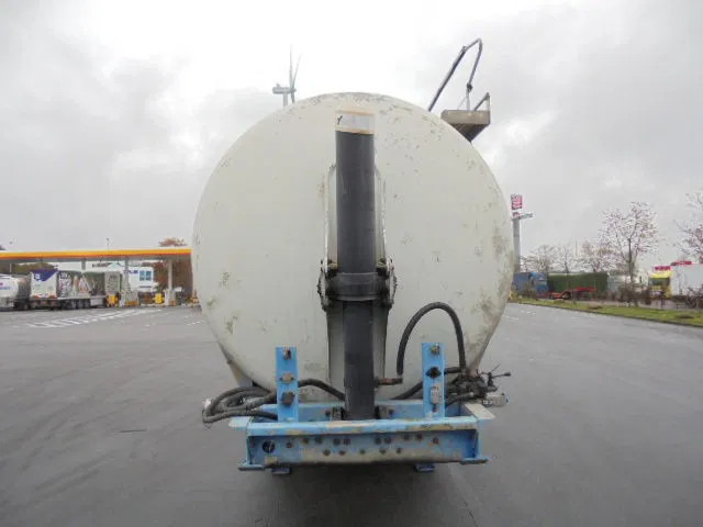 SPITZER SK 50 CAL - Semiremorcă cisternă: Foto 2 SPITZER SK 50 CAL - Semiremorcă cisternă: Foto 2