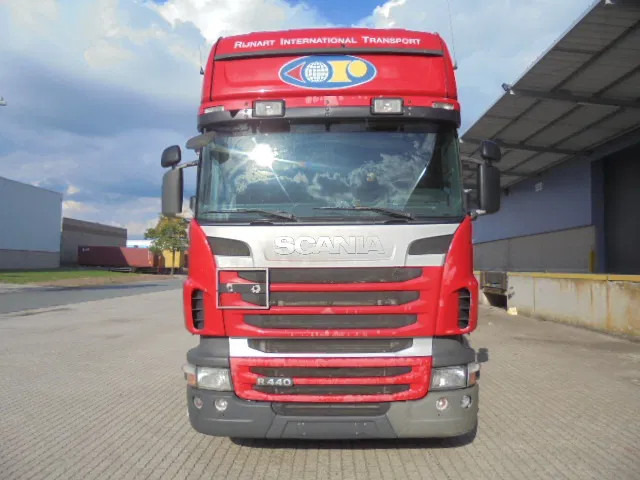 Scania R440 6X2 VOLUME COMBI + RETARDER - Camion furgon: Foto 2 Scania R440 6X2 VOLUME COMBI + RETARDER - Camion furgon: Foto 2